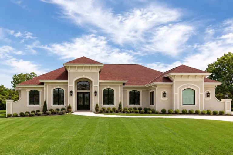 Bella Casa custom home in Mequon by Kingfogl – front elevation