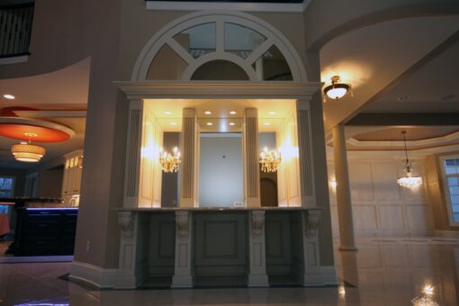 Haven foyer with arched niche and columns