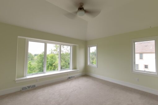 Ravenna bedroom with corner windows