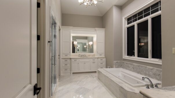 Bella Haven primary bath tub and vanity