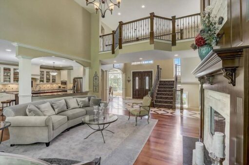 Talon great room with balcony and view to the foyer