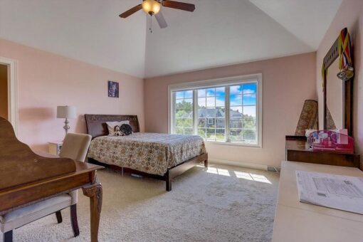 Talon bedroom with vaulted ceiling