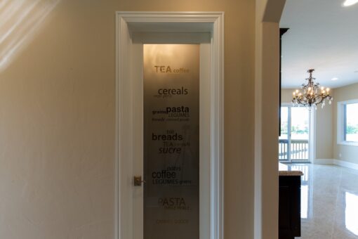 Stone Creek pantry door with etched glass