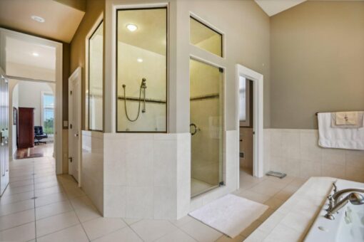 Danbury walk-in shower with glass partition