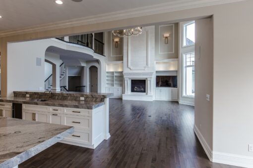 Settlers Circle great room with balcony and fireplace