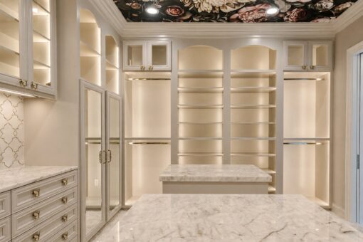 Gatsby custom home in Oconomowoc by Kingfogl – 1st floor - primary closet - view 1