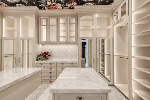 Gatsby custom home in Oconomowoc by Kingfogl – 1st floor - primary closet - view 2