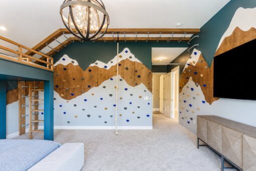 Gatsby custom home in Oconomowoc by Kingfogl – 2nd floor - kids bedroom - view 2