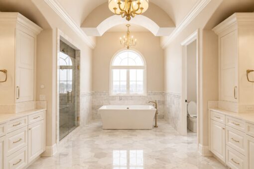 Prescott custom home in Mequon by Kingfogl – primary bath tub