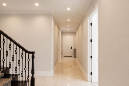 Prescott custom home in Mequon by Kingfogl – hallway view 2