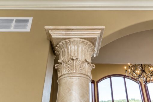 Richland custom home in Brookfield by Kingfogl – 1st floor - column detail