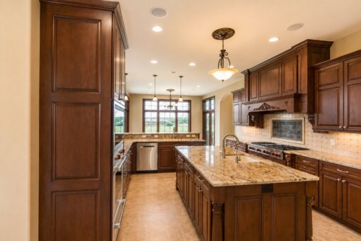 Richland custom home in Brookfield by Kingfogl – 1st floor - kitchen - view 4