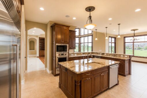 Richland custom home in Brookfield by Kingfogl – 1st floor - kitchen - view 5
