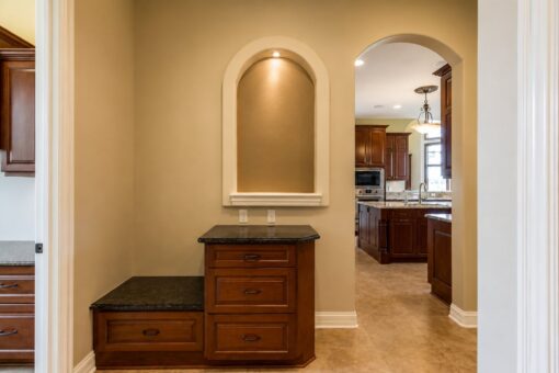 Richland custom home in Brookfield by Kingfogl – 1st floor - mudroom bench