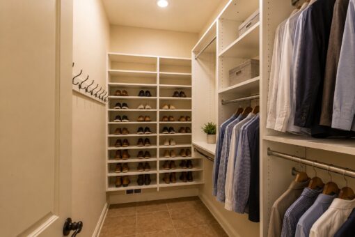 Richland custom home in Brookfield by Kingfogl – 1st floor - primary closet