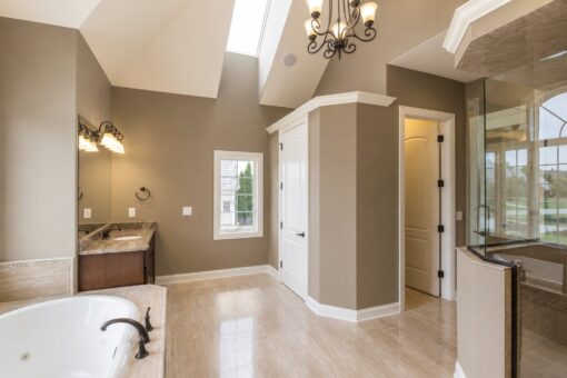 Richland custom home in Brookfield by Kingfogl – 1st floor - primary bath - view 2