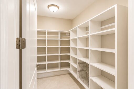 Saddlebrook custom home in Mequon by Kingfogl – pantry