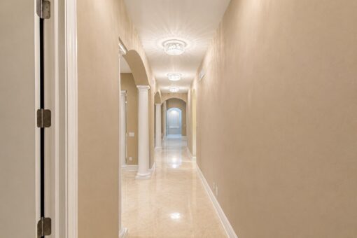 Saddlebrook custom home in Mequon by Kingfogl – main hallway
