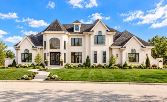 Settlers Circle custom home in Sheboygan Falls by Kingfogl – front elevation
