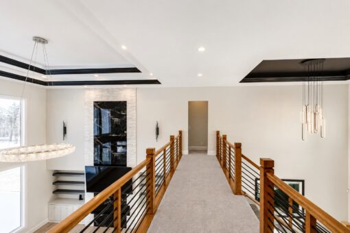 Apex catwalk with cable railings over the great room