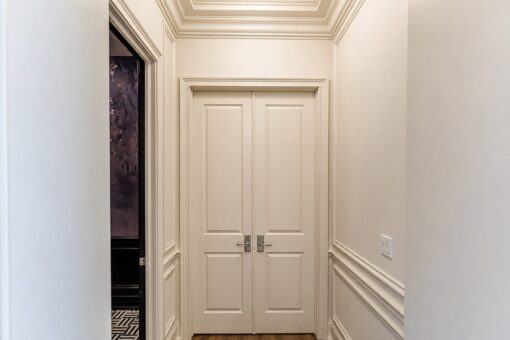 Ridge double doors to the primary suite