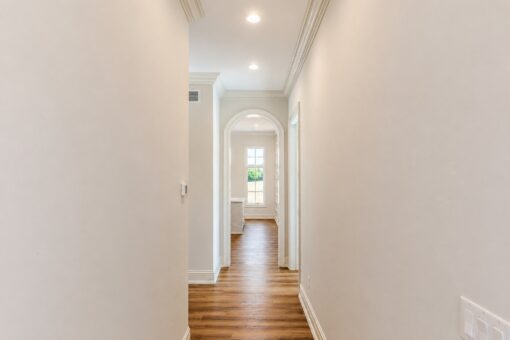 Ridge upper hallway with arched window